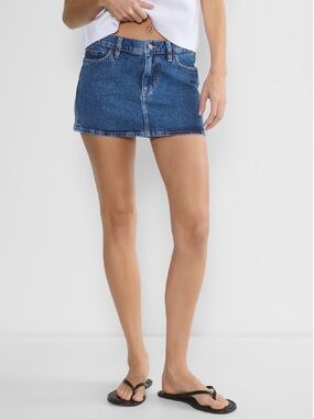 Aritzia Denim Forum Alba Mini Denim Skirt in Medium Blue